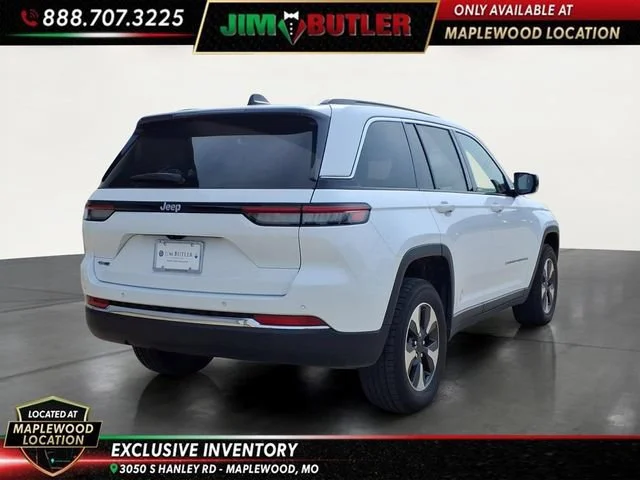 Used 2024  Jeep Y image 4