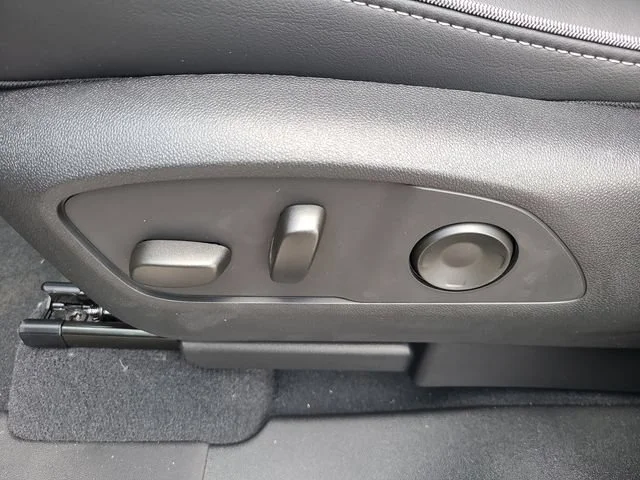 New 2026 Slate Gray Metallic Chevrolet LT - Extended Range image 20