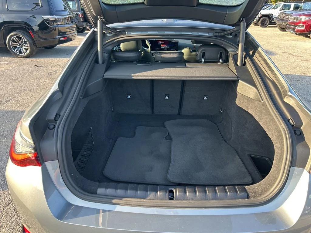 Used 2025 Gray BMW xDrive40 image 29