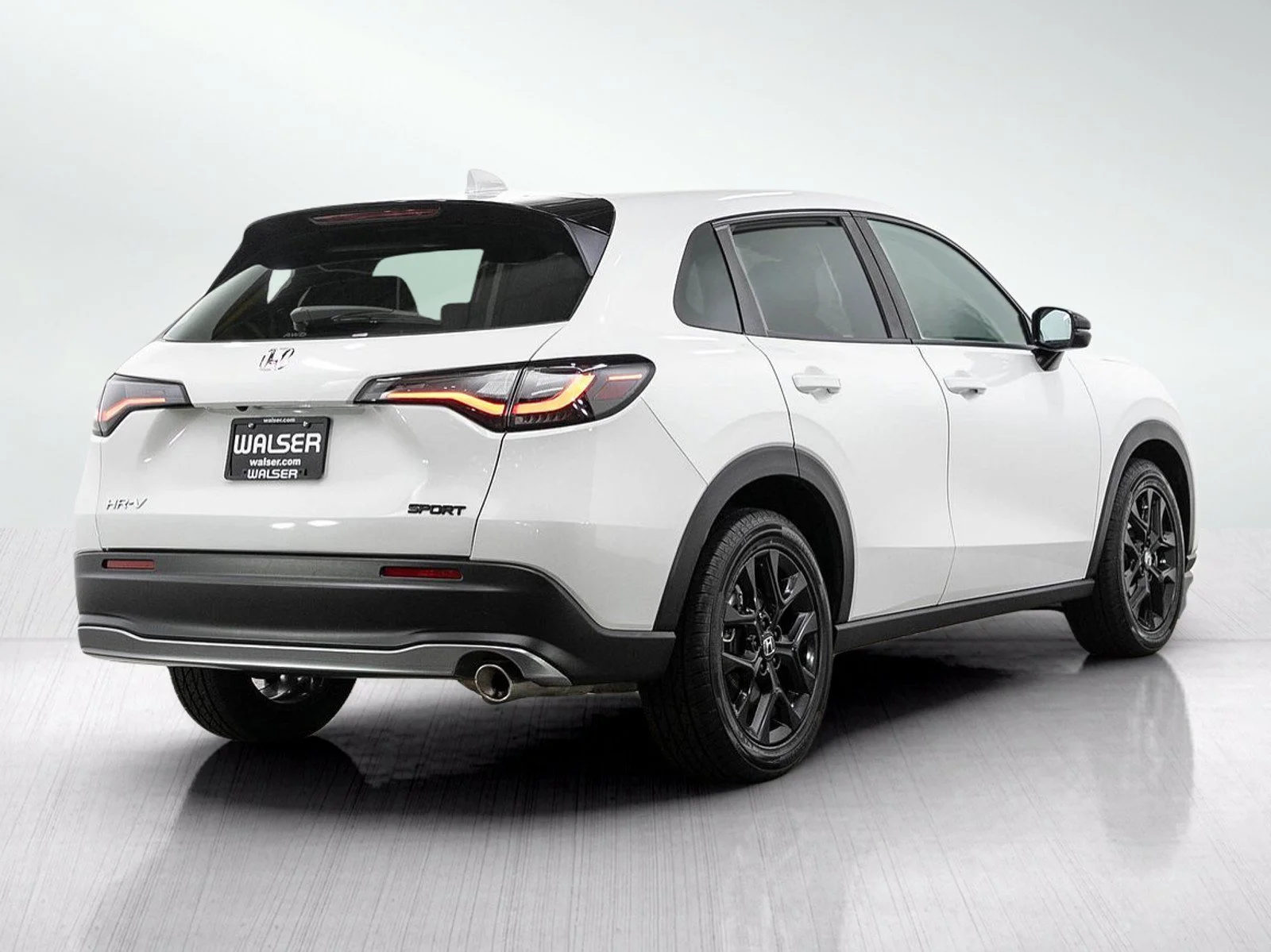 Used 2024  Honda Sport image 5
