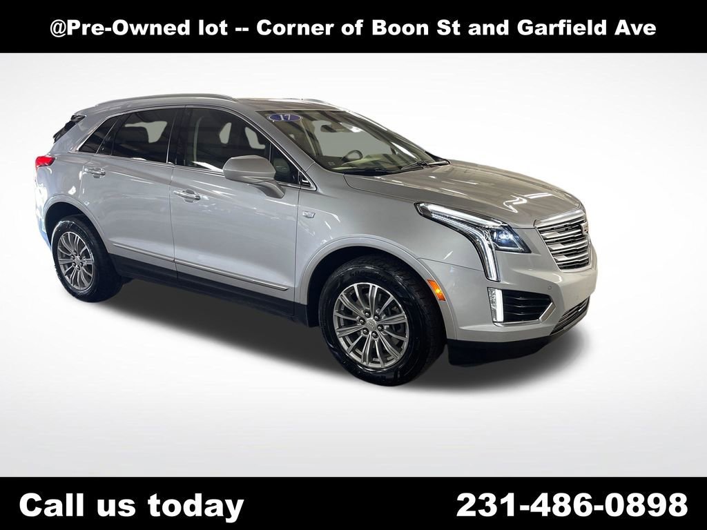 Used 2017 RADIANT SILVER METALLIC Cadillac Luxury AWD image 7