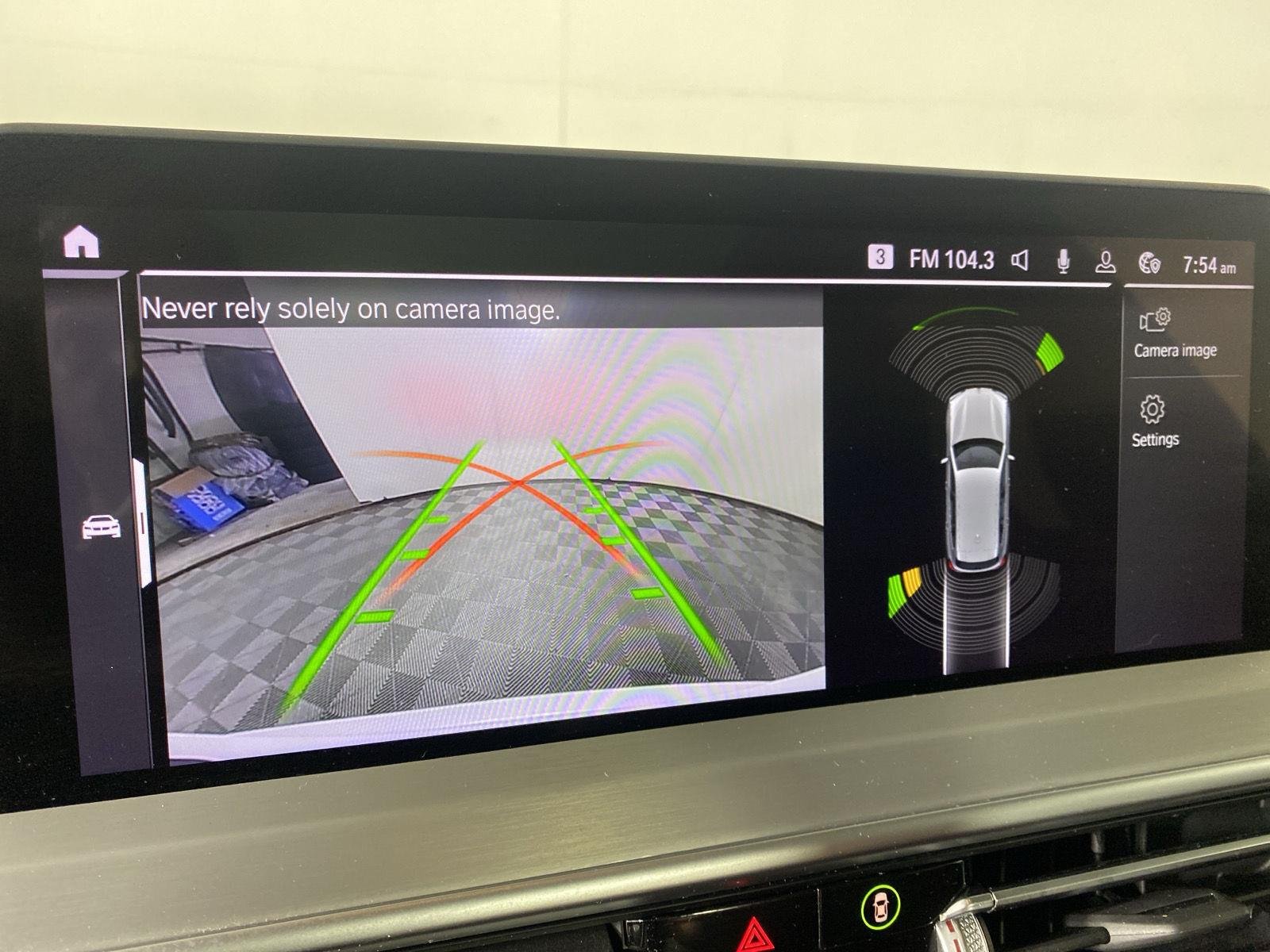Used 2022 Mineral White Metallic BMW xDrive30i image 22