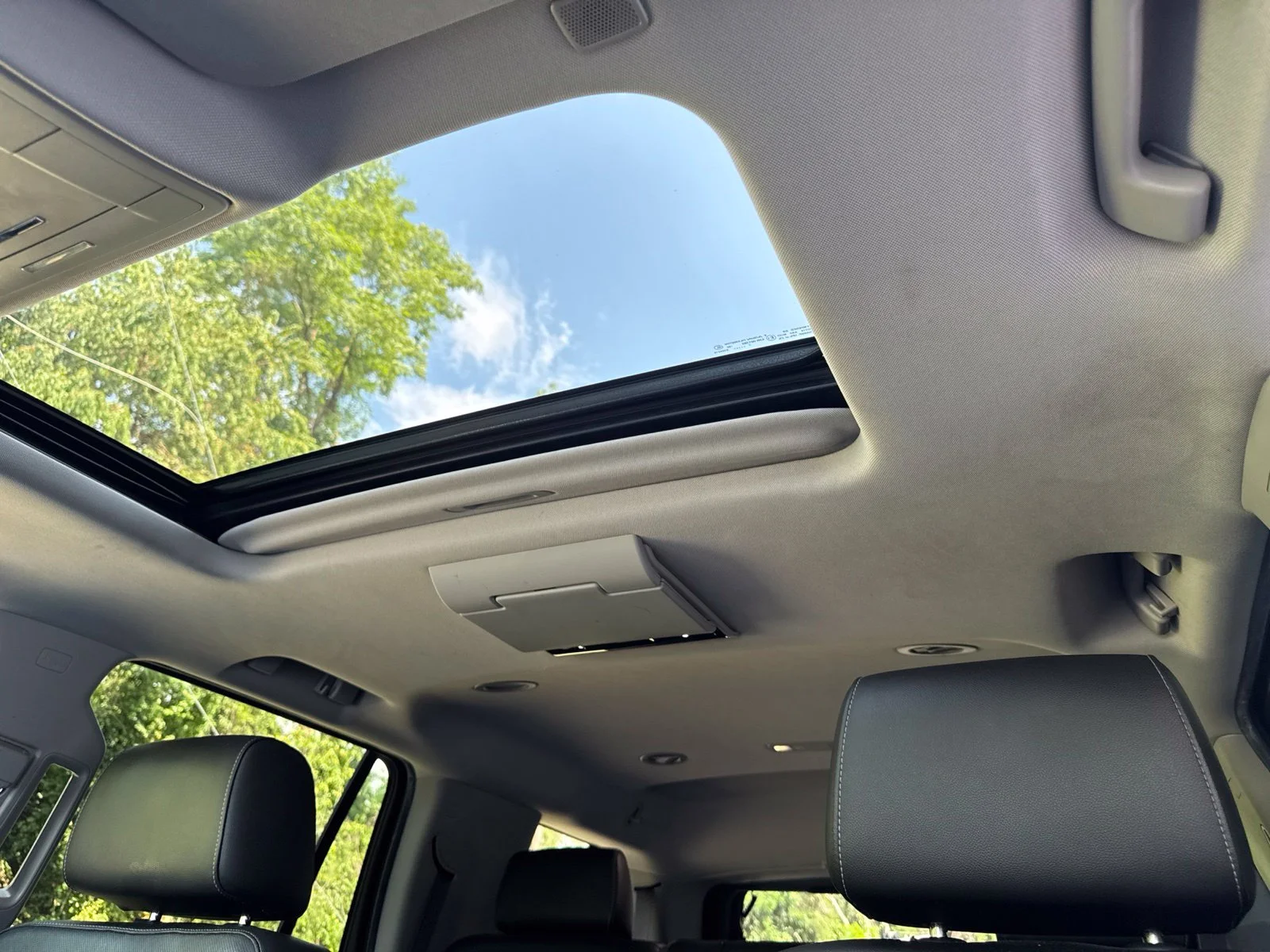 Used 2018 Quicksilver Metallic GMC SLT image 11