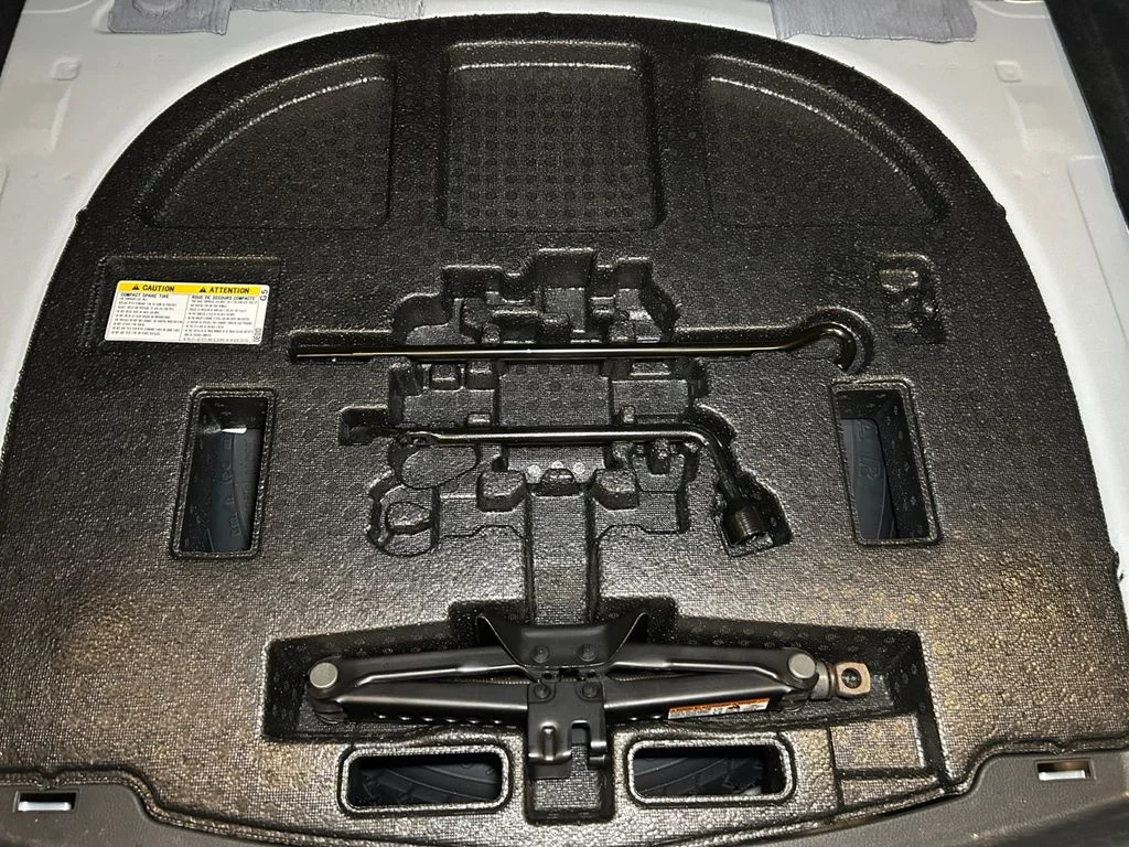 Used 2025 Ice Toyota LE image 19