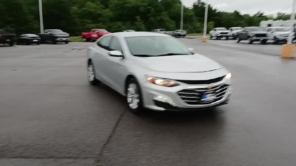 Used 2022 Chevrolet Malibu 1LT with VIN 1G1ZD5ST0NF153233 for sale in Morrilton, AR