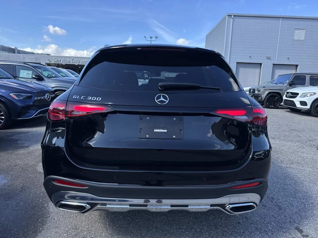 Certified Used 2026 Black Mercedes-Benz GLC 300 image 4