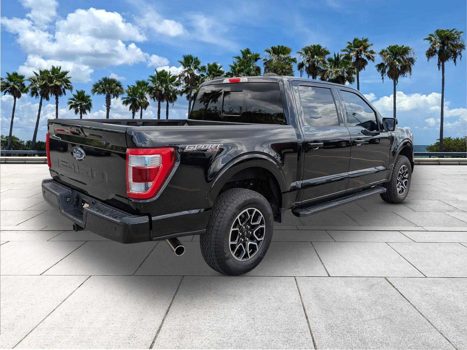 Certified Used 2023 Agate Black Metallic Ford LARIAT image 9