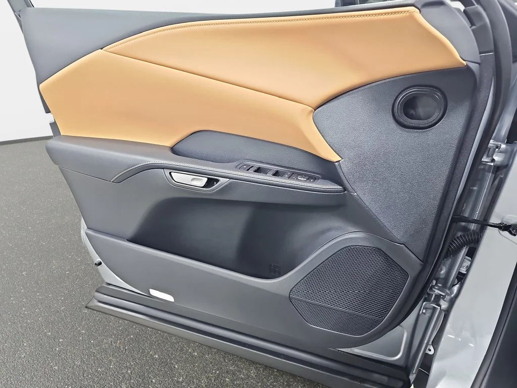 New 2026 Iridium Lexus PREMIUM PLUS image 26