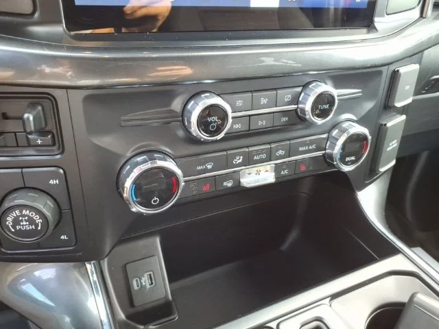 Used 2021 Red Ford XLT image 27
