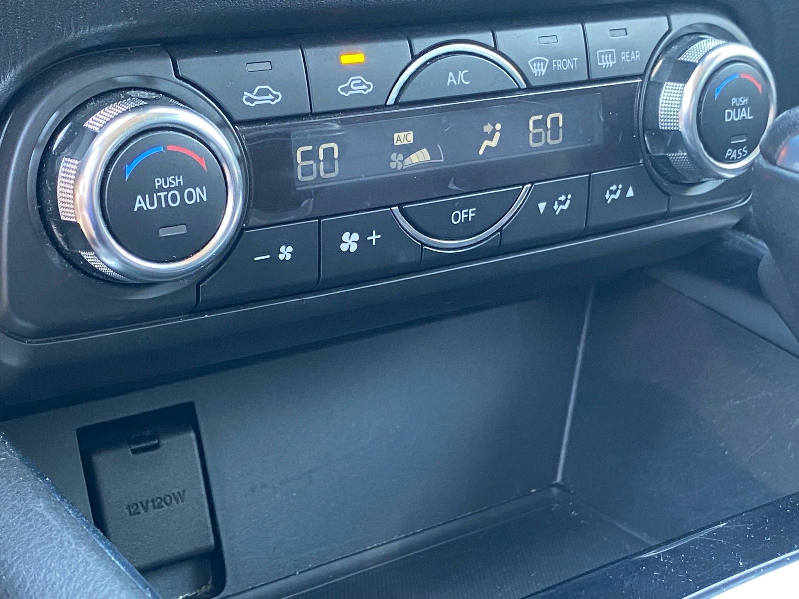 Used 2018 Gray Mazda Grand Touring image 14