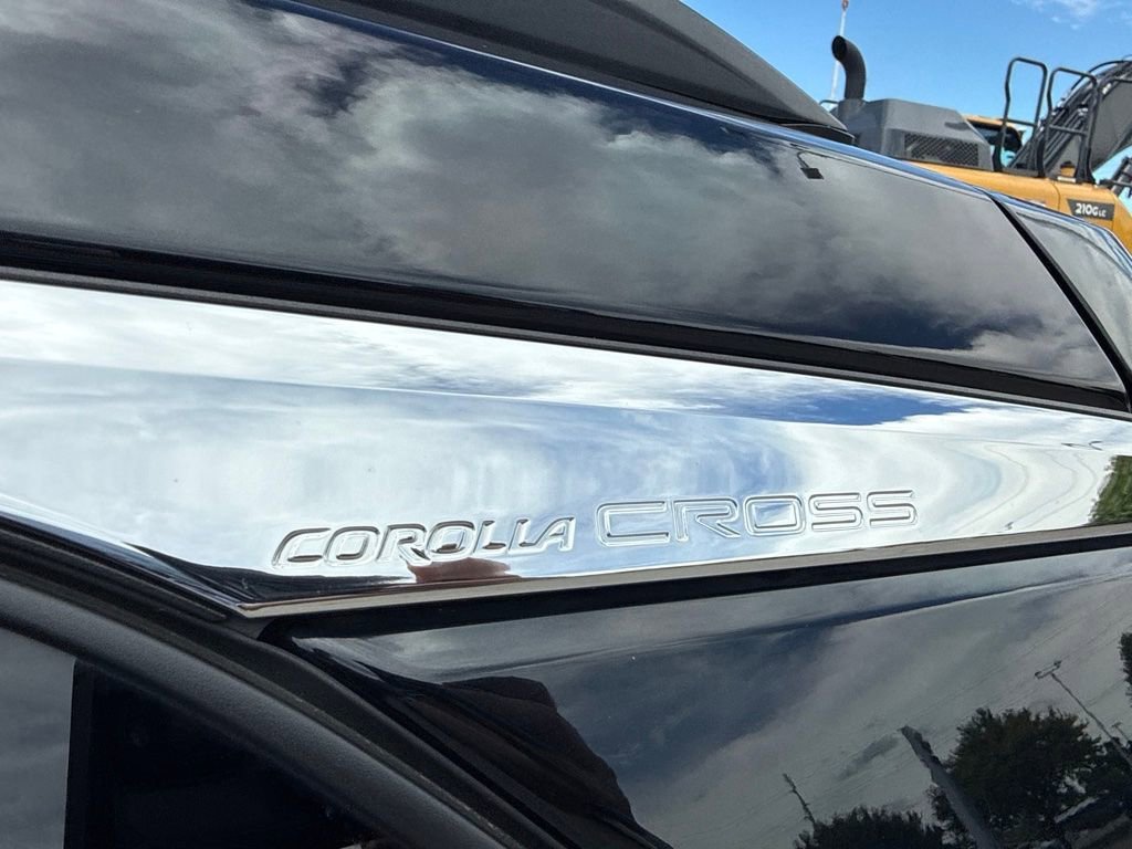 Used 2023 Black Toyota Hybrid XSE image 21