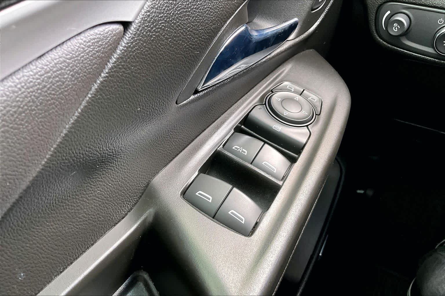 Used 2023 Silver Flare Metallic Chevrolet 2LT image 65
