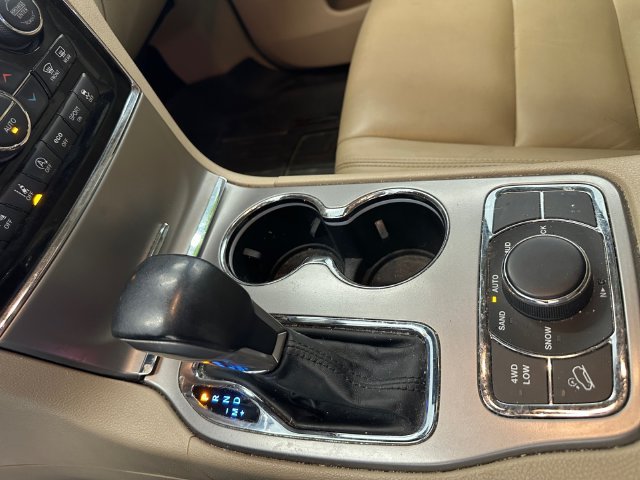 Used 2020 White Jeep Limited image 40