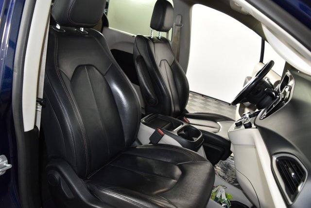2017 Chrysler Pacifica Touring-L - Photo 34