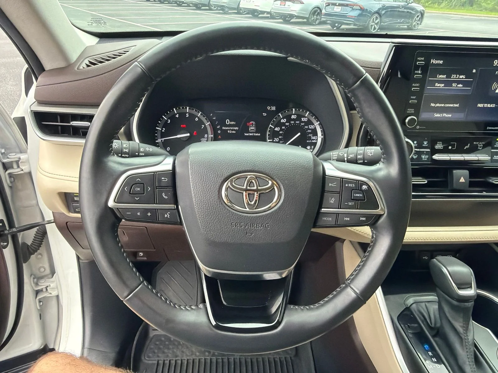 Used 2021 White Toyota XLE image 14