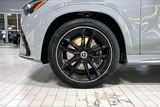 Certified Used 2026 Gray Mercedes-Benz GLE 450 image 35