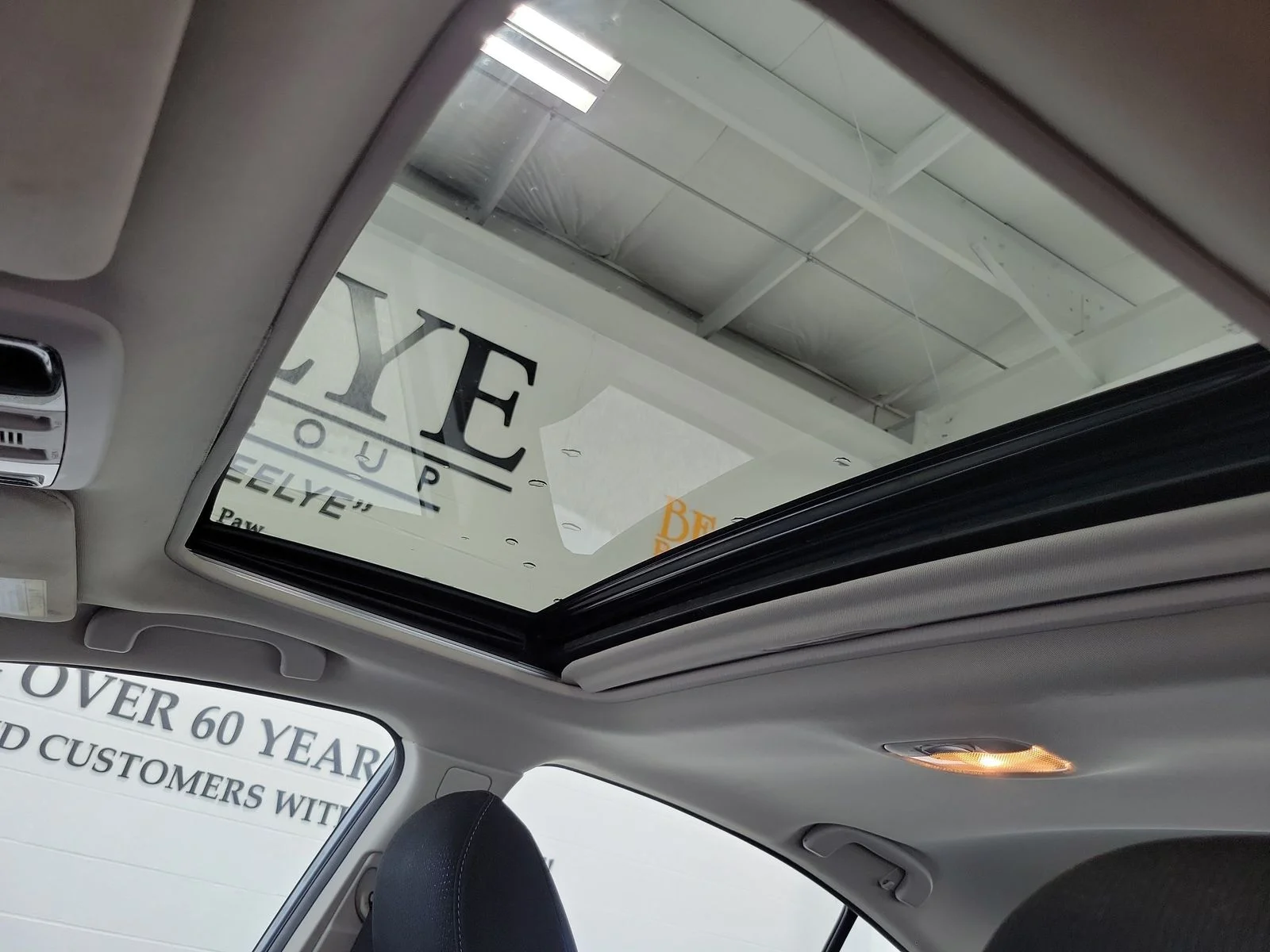 Used 2017 Silver Subaru 2.5i image 12