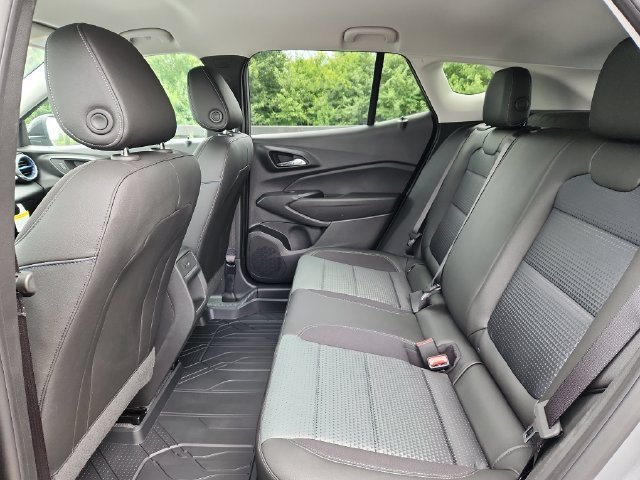 2026 Chevrolet Trax LT - Photo 15