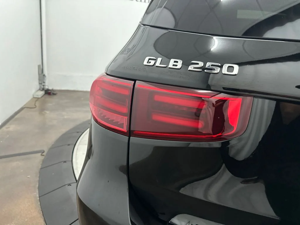New 2026 Black Mercedes-Benz GLB 250 image 12