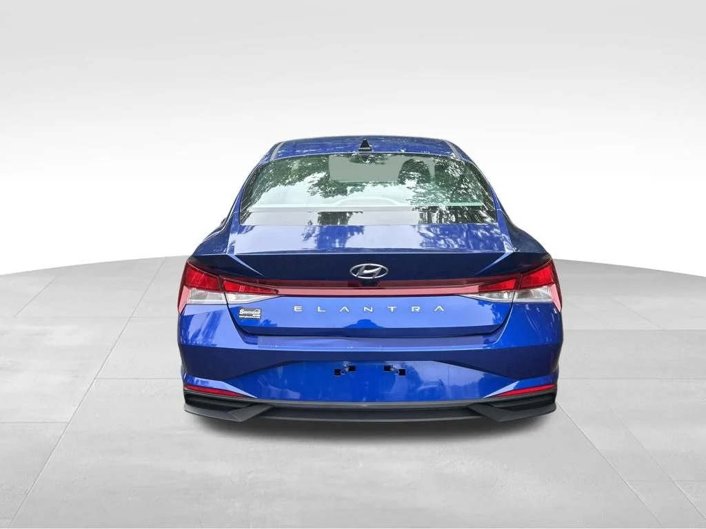 Used 2023 Blue Hyundai SEL image 4