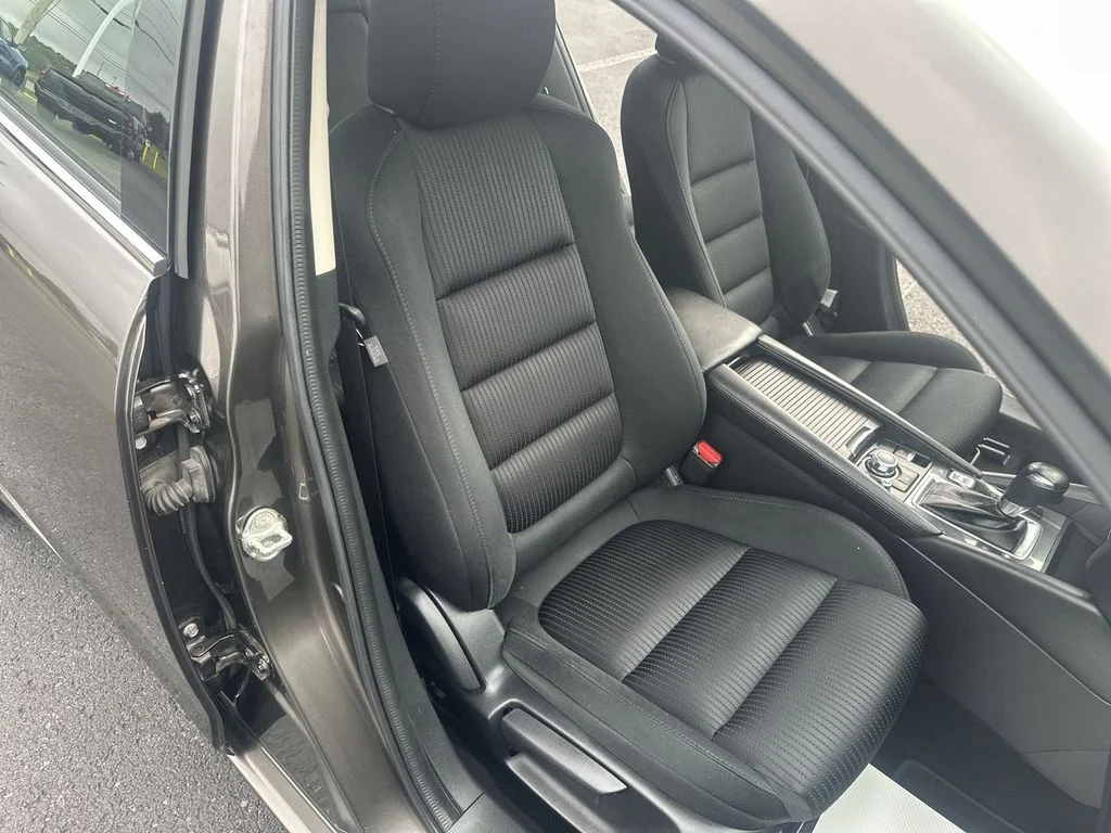 Used 2017 Silver Mazda Sport image 31