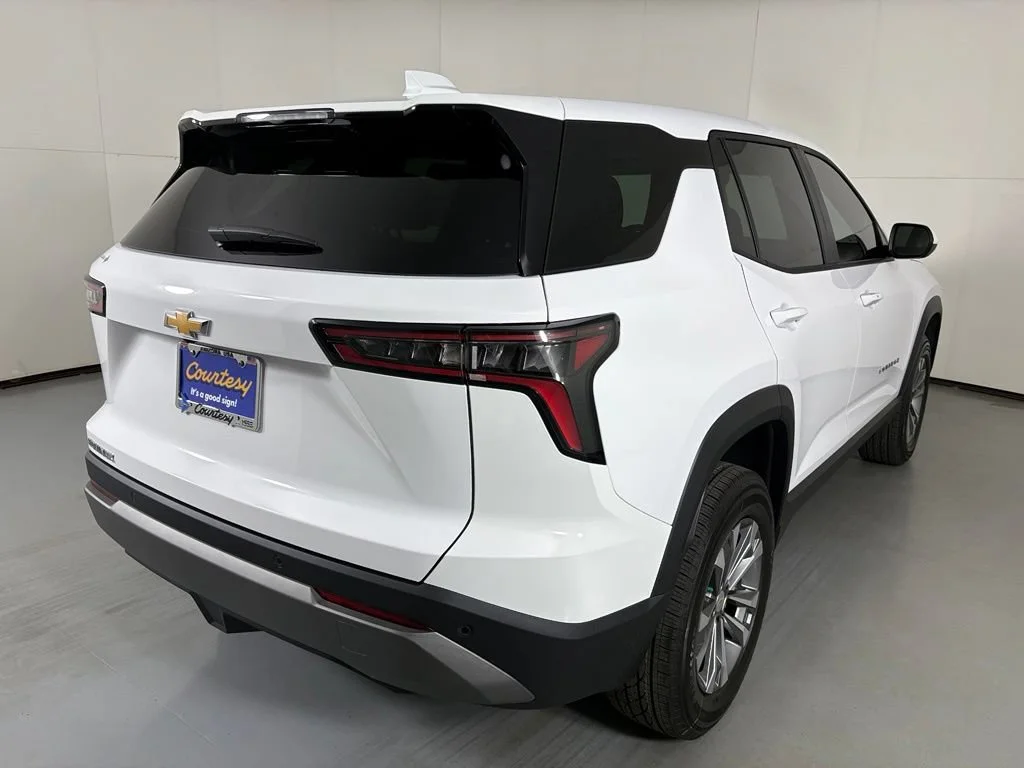 New 2027 Summit White Chevrolet LT image 8