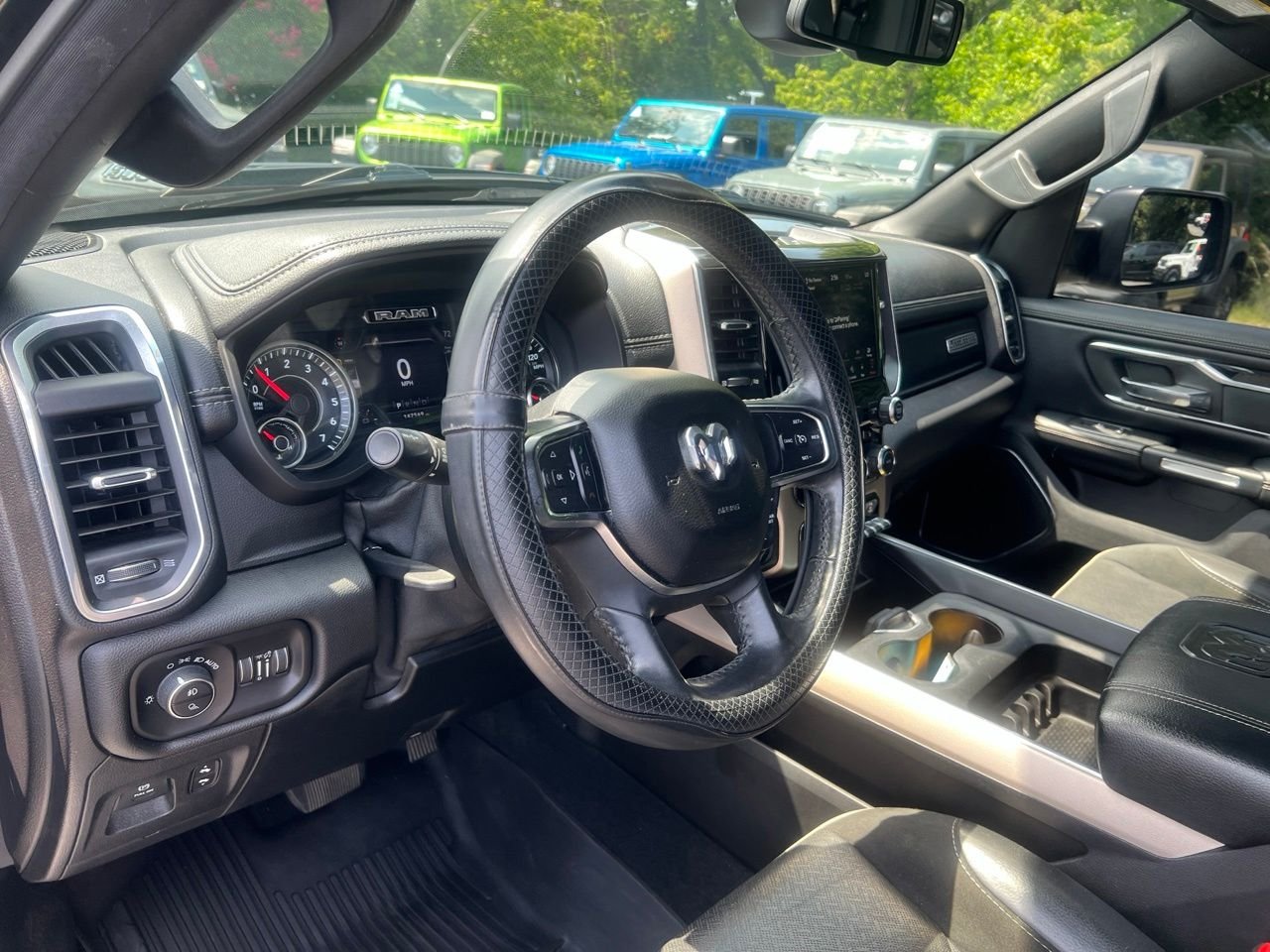 Used 2019 Black Ram Laramie image 17