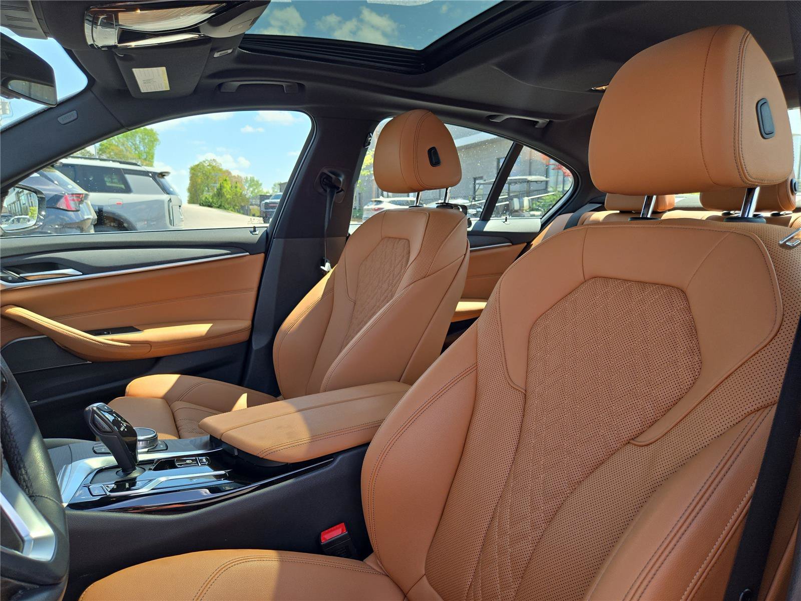 2023 BMW 5 Series 530i - Photo 22