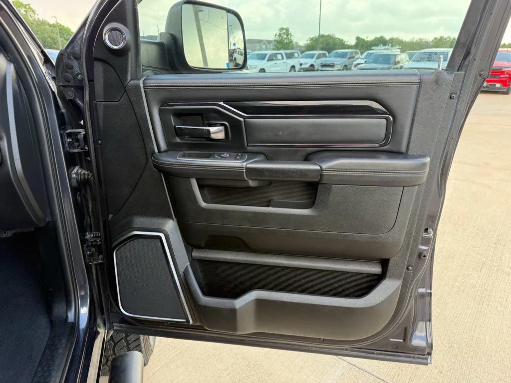 Used 2022  Ram Power Wagon image 12