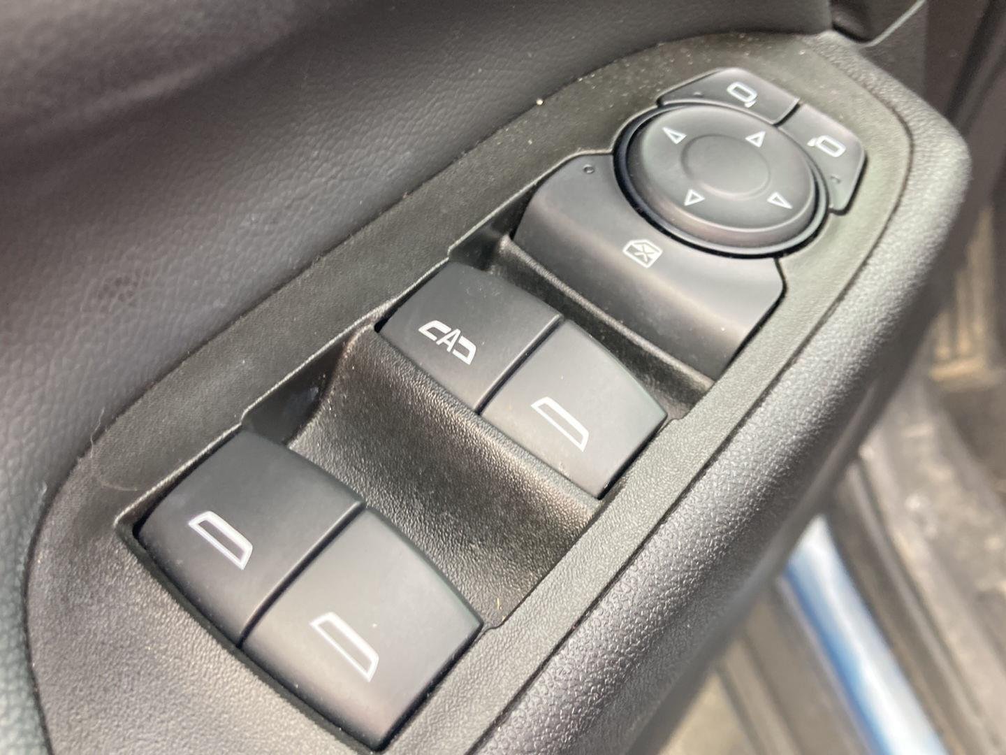 Used 2024 Lakeshore Blue Metallic Chevrolet LT image 12