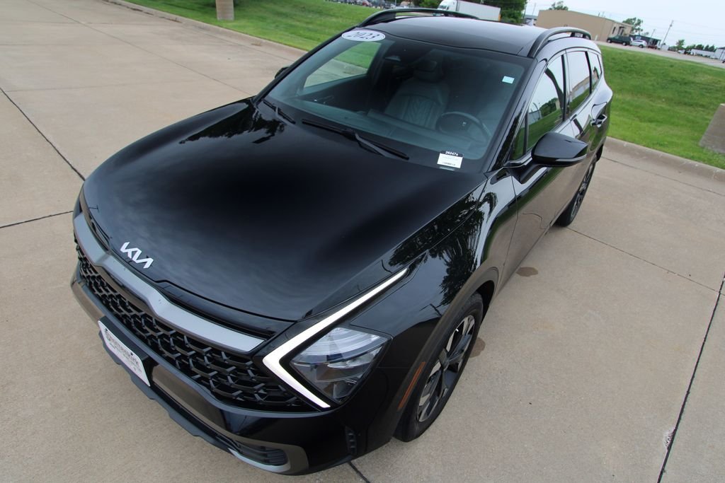 Used 2023 Black Kia X-Line image 19