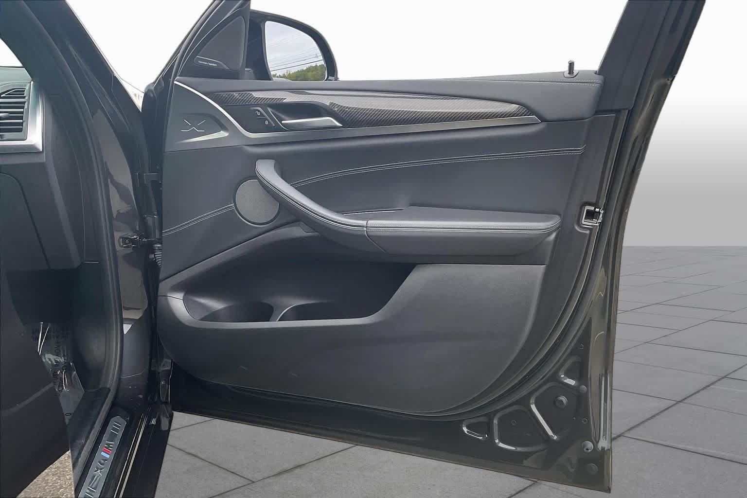 Used 2022 Dark Graphite Metallic BMW  image 22