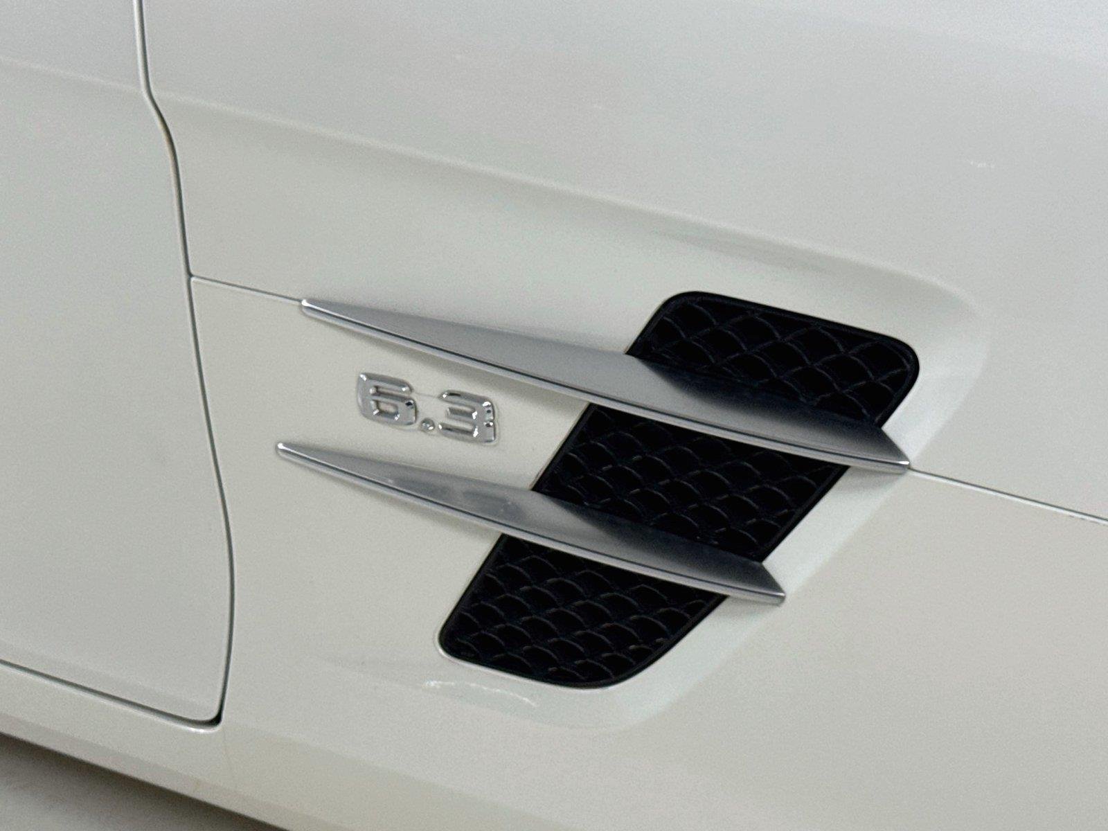Used 2012 designo Mystic White II Mercedes-Benz SLS AMG® image 34