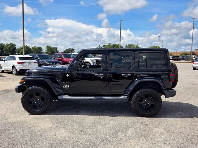 Used 2019 Black Jeep Unlimited Sahara image 4