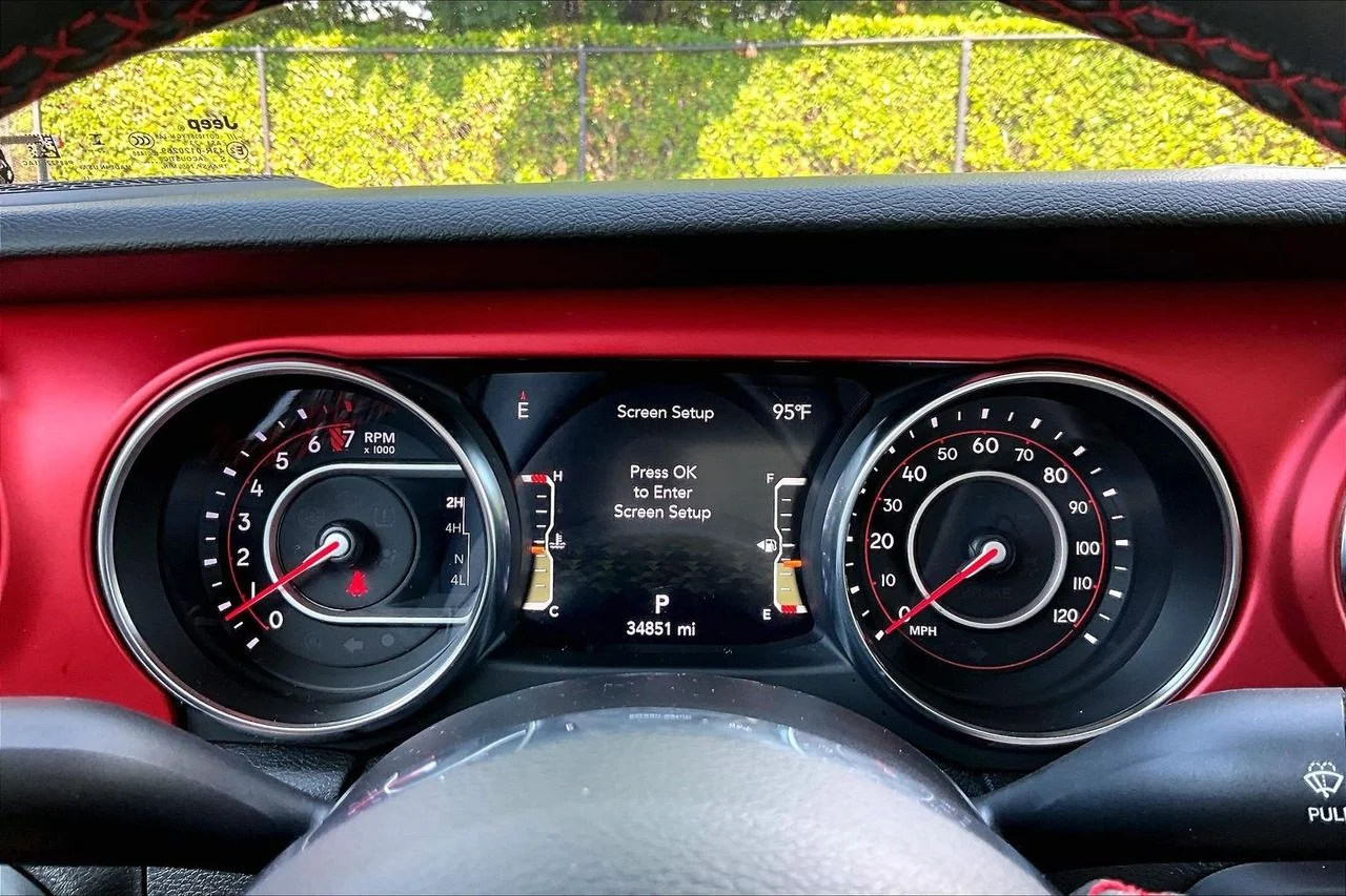 Used 2021 White Jeep Rubicon image 10