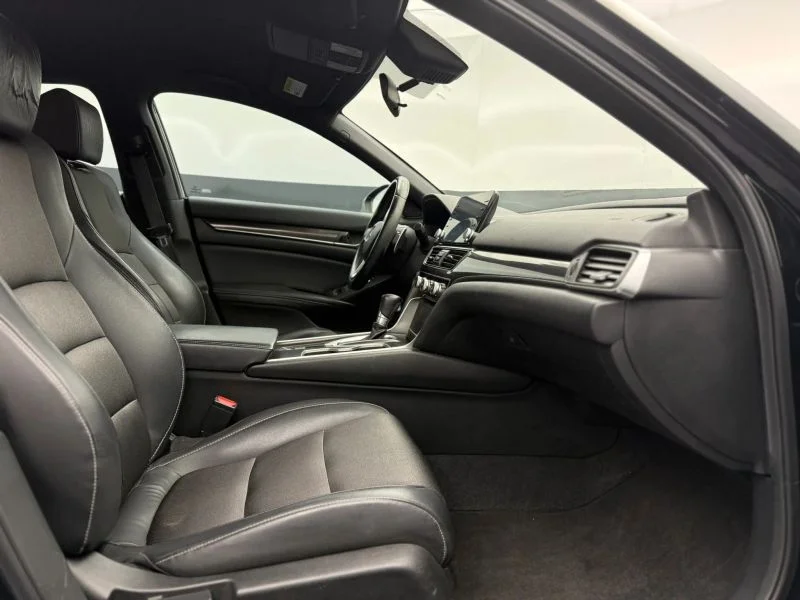 Used 2018 Black Honda Sport Sedan 4D image 17