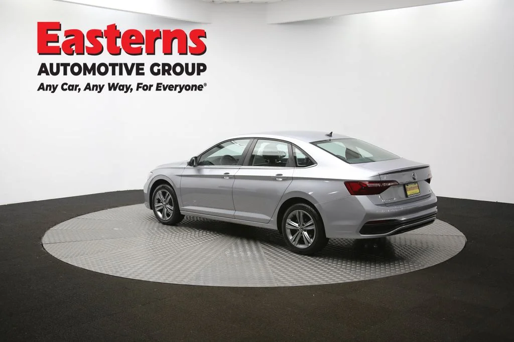 Used 2024 Silver Volkswagen 1.5T SE image 60