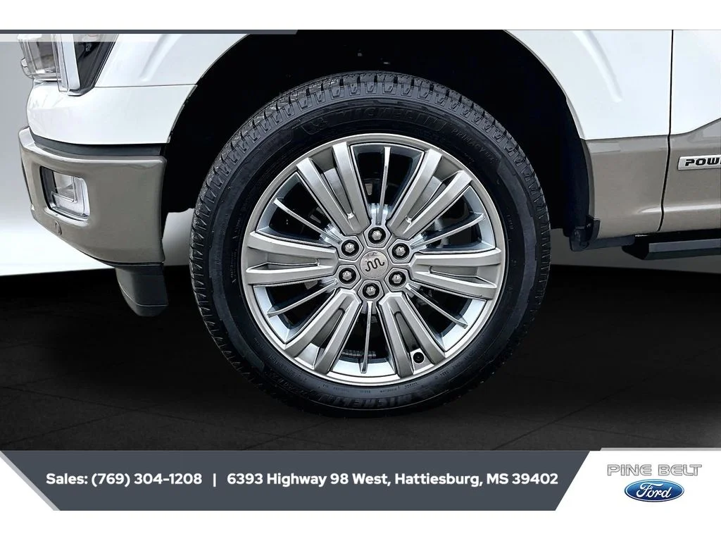 Used 2025 Star White Metallic Tri-Coat Ford King Ranch image 7