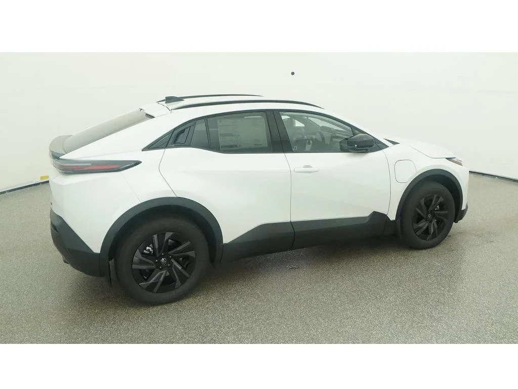 New 2026 Wind Chill Pearl Toyota SE image 10
