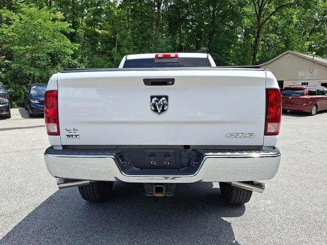 Used 2016 White Ram SLT image 10