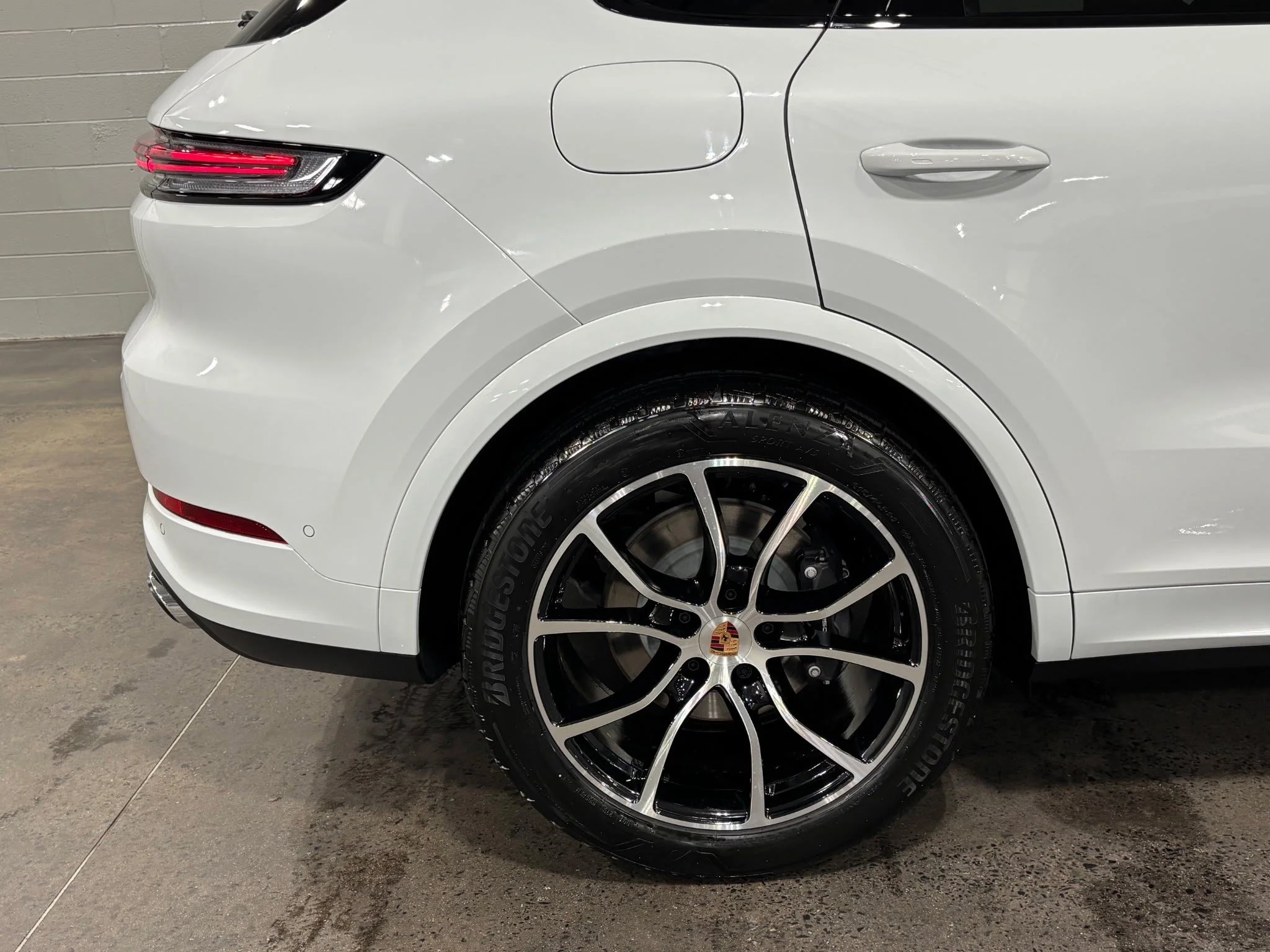New 2026 Carrara White Metallic Porsche  image 36