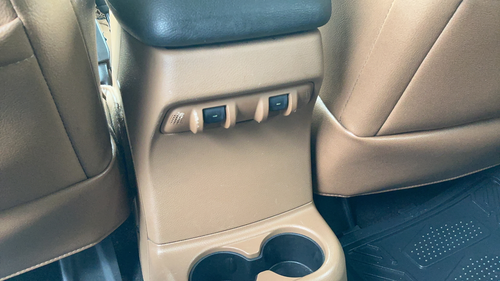 Used 2012 Black Clearcoat Jeep Unlimited Sahara image 10