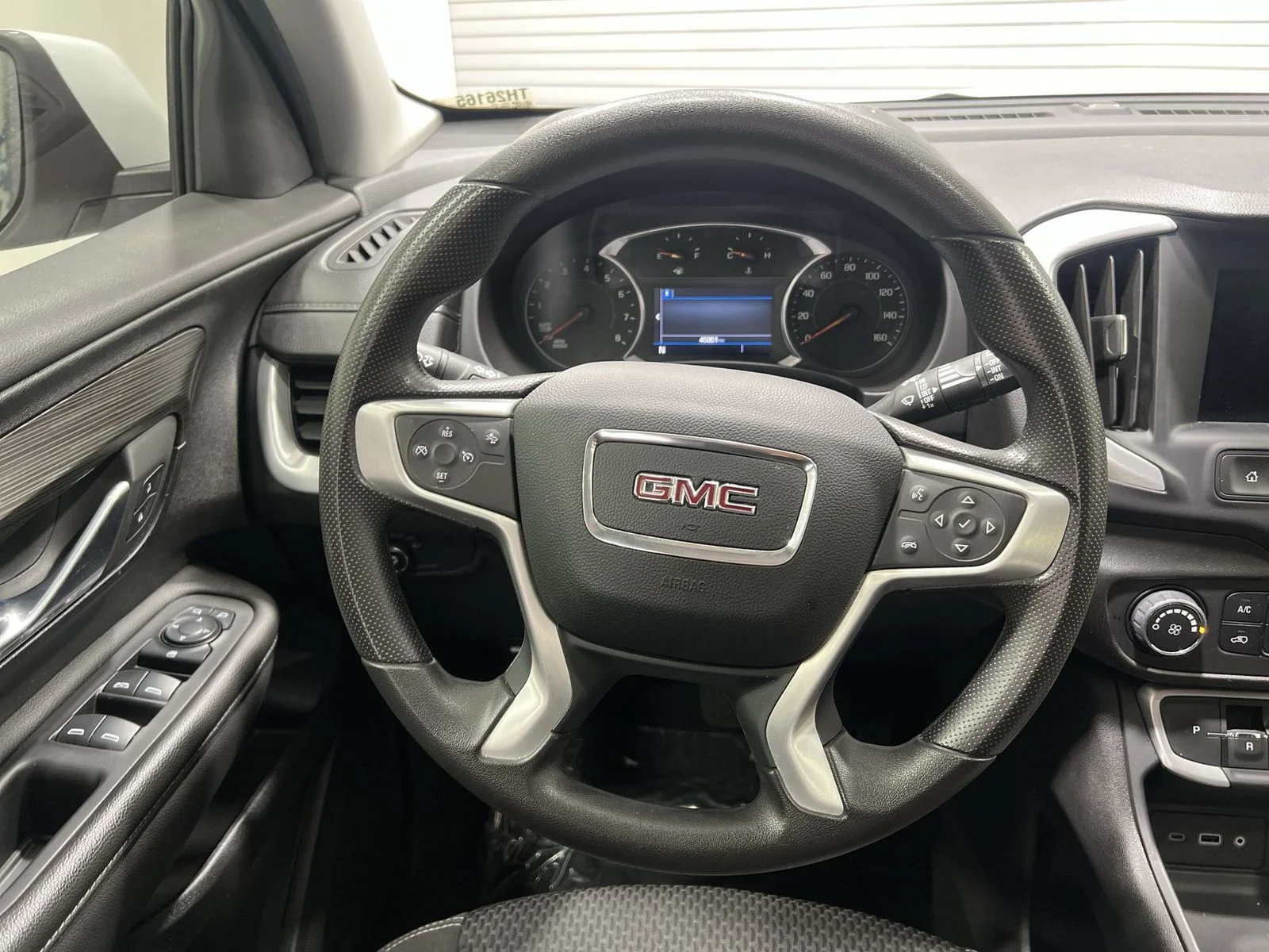 2024 GMC Terrain SLE - Photo 14