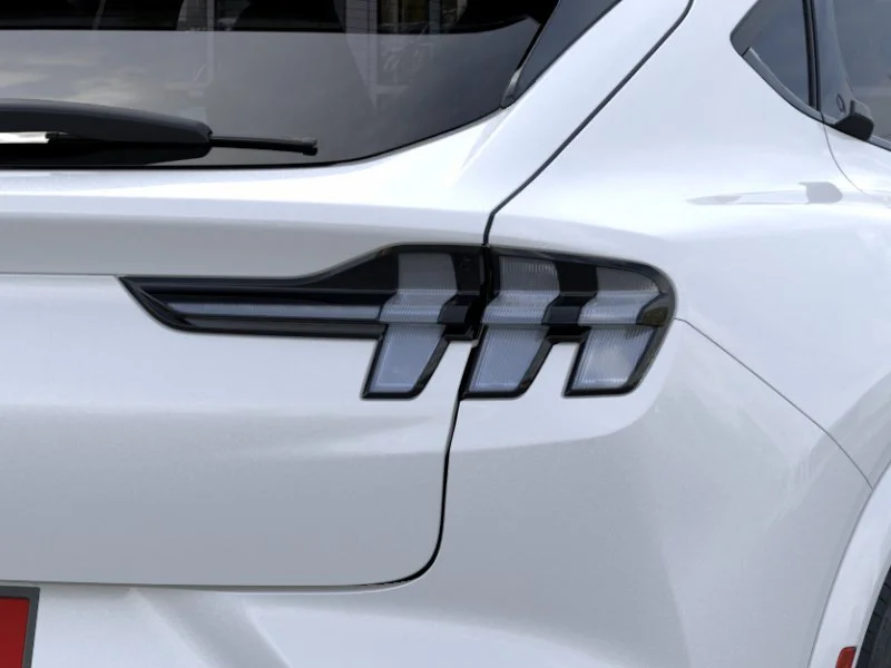 New 2026 Star White Metallic Tri-coat Ford Premium image 21