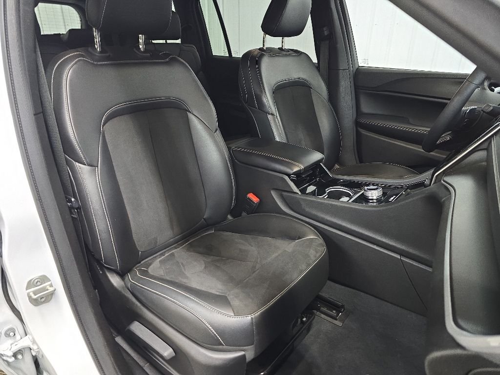 Used 2023 Bright White Clearcoat Jeep Altitude image 14