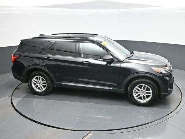 Used 2025 Black Ford Active image 16
