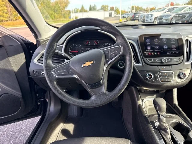Used 2025 Mosaic Black Metallic Chevrolet 1LT image 16