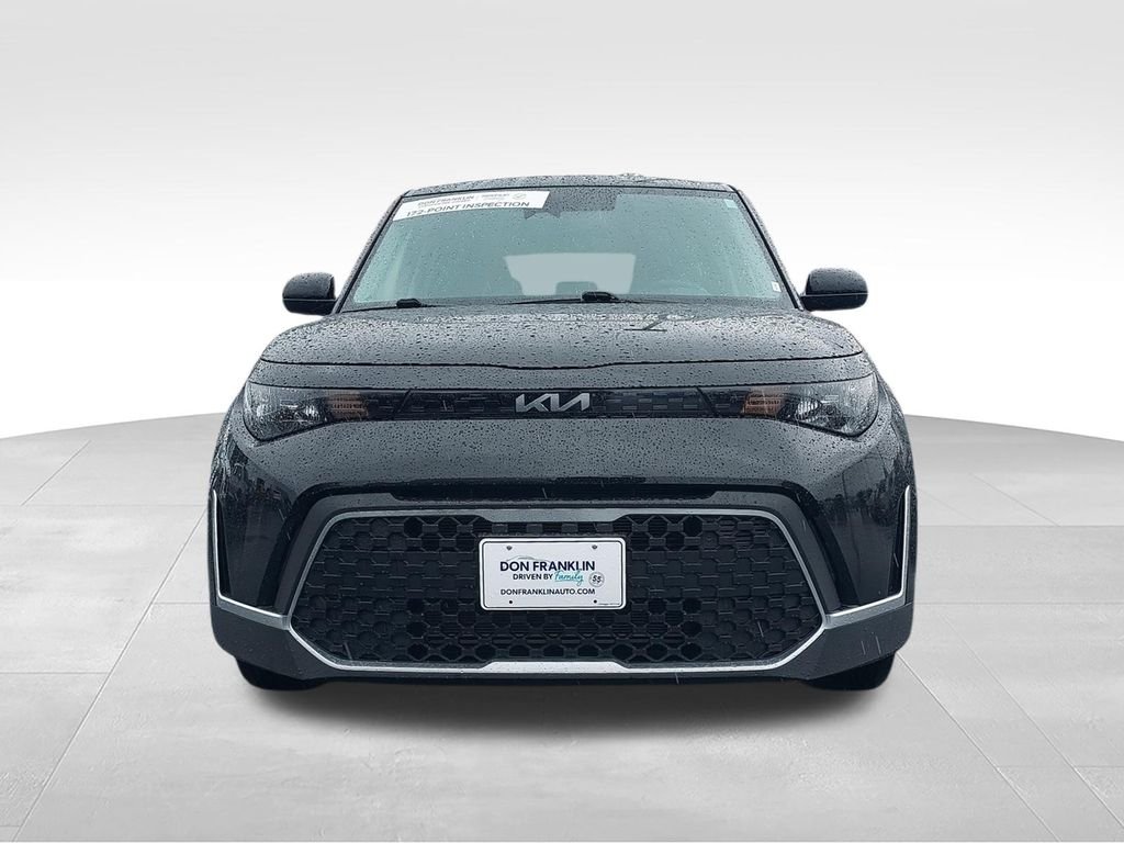 Used 2025 Black Kia LX image 3