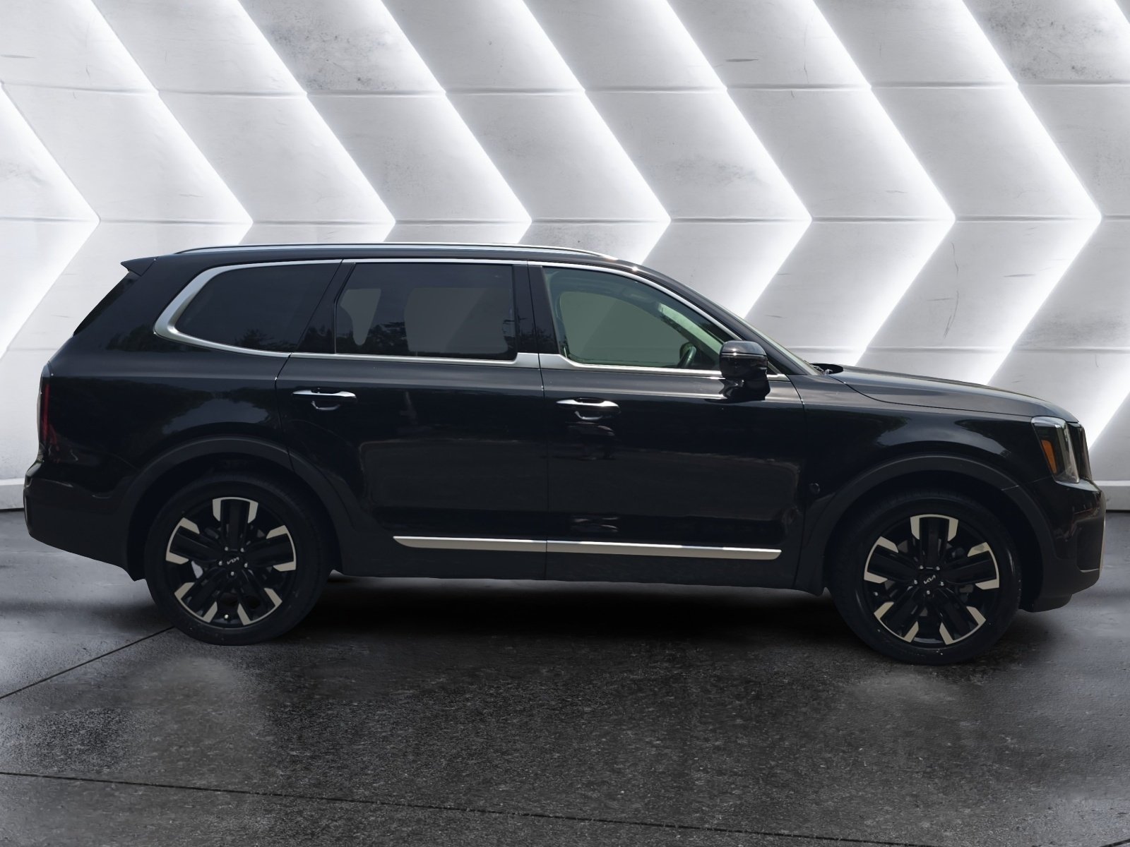 Used 2025 Black Kia SX-Prestige image 6