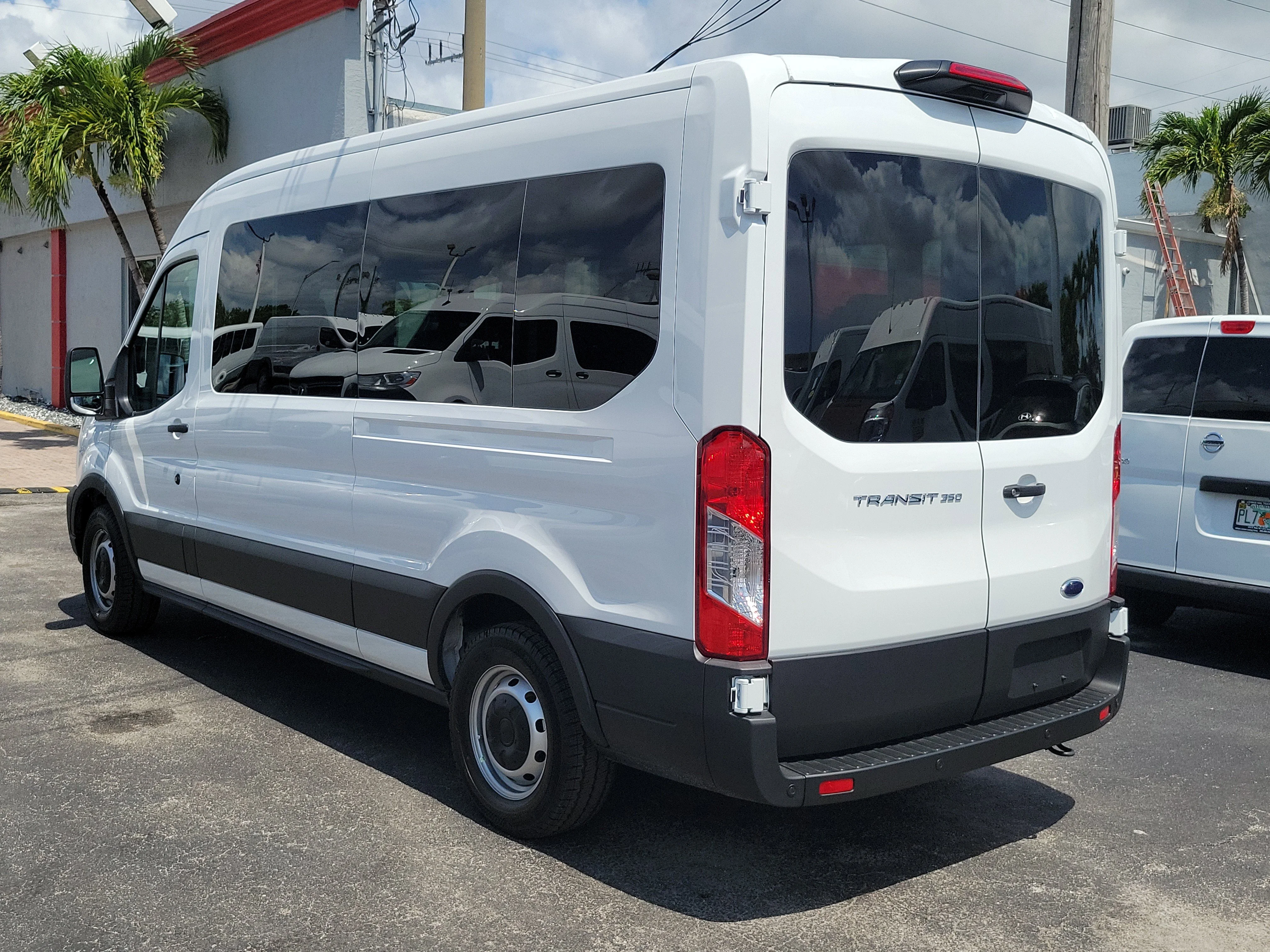 2025 Ford Transit Passenger Van XL - Photo 6